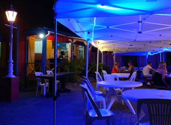 barbados/st-lawrence-gap/bar/my-friends-place