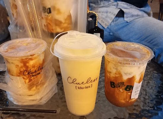 indonesia/yogyakarta/kotagede/bar/clueless-boba