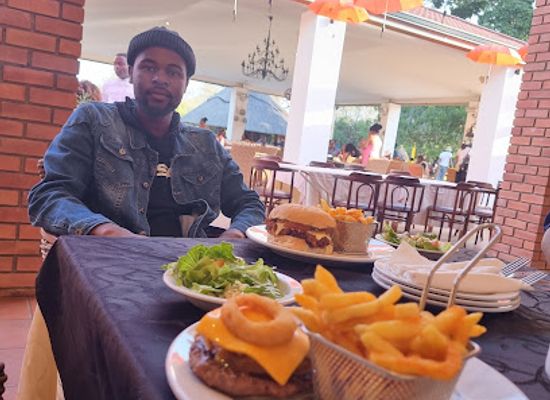 eswatini/tshaneni-border-post/bar/simunye-club