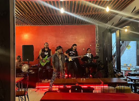 indonesia/yogyakarta/prawirotaman/bar/maribar-vibes-on-drinks-up