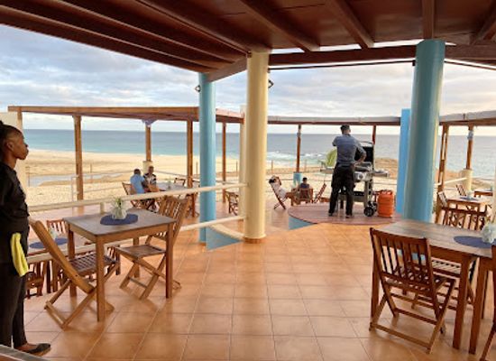 cabo-verde/vila-do-maio/bar/martin-s-restaurant