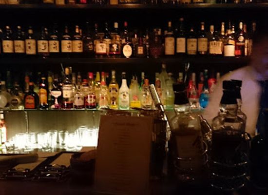 japan/tottori-sand-dunes/bar/morizo