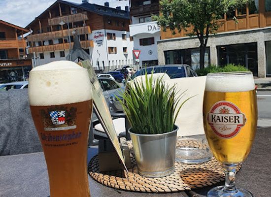 austria/pinzgau/bar/chillas-bar-kitchen
