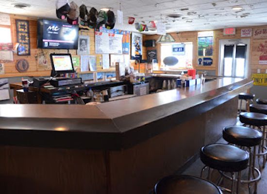 iowa/effigy-mounds-national-monument/bar/new-spit-and-whistle