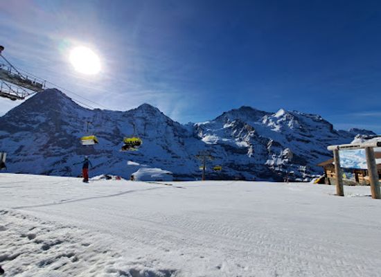 switzerland/lauterbrunnen-valley/bar/startbar-lauberhorn