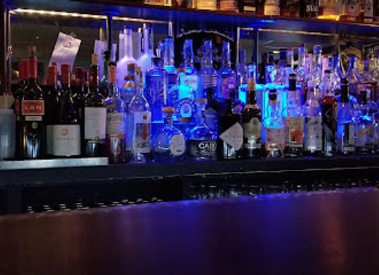massachusetts/north-shore/bar/lucky-dog