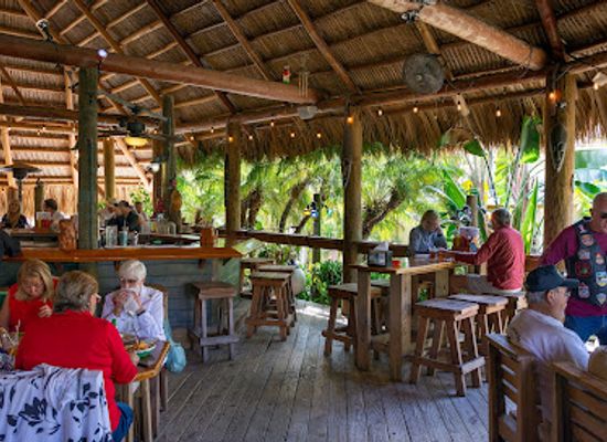 florida/lake-okeechobee/bar/good-spirits-lounge
