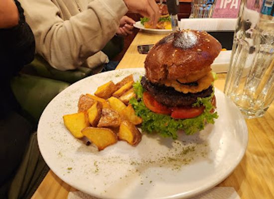 peru/choquequirao-trek/bar/perucho-restaurant-craft-beer