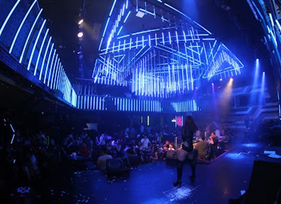 indonesia/surabaya/bar/top-ten-club-coyote-bar