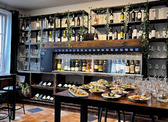 lithuania/klaipeda/bar/sip-wine-bar