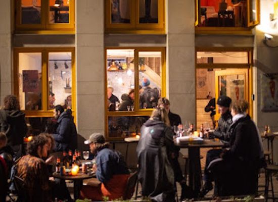 belgium/east-flanders/bar/elmo