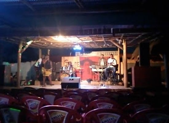 burundi/munyika/bar/peace-and-love-bar