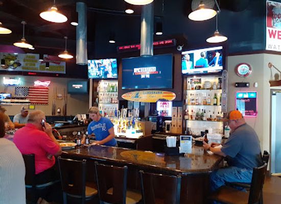 kansas/osage-cuestas/bar/madrocks-restaurant-sports-bar