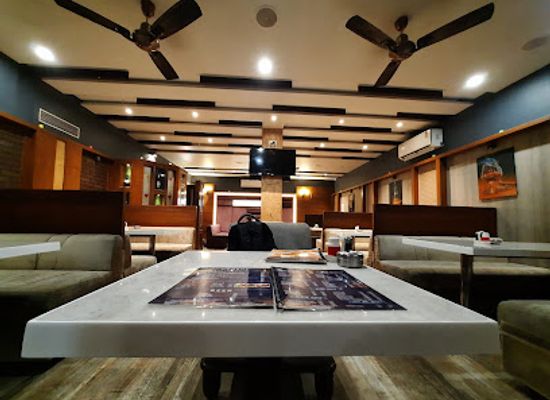 india/jabalpur/bar/white-rose-restobar