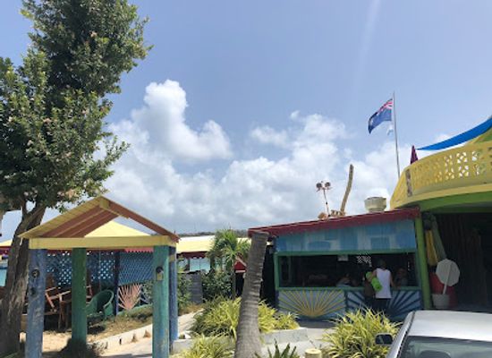 anguilla/sandy-hill/bar/roy-s-bayside-grill