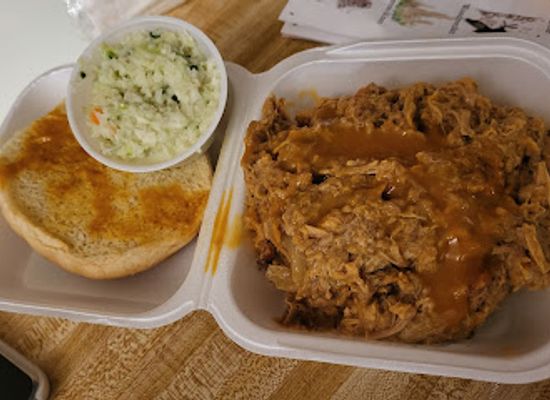 south-carolina/congaree-national-park/bar/big-t-bar-b-q