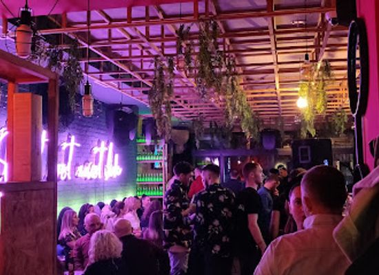 kosovo/peja/bar/excellence-lounge-bar