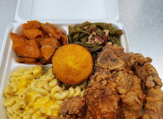 mississippi/grenada/bar/ieisha-s-hot-plates-to-go