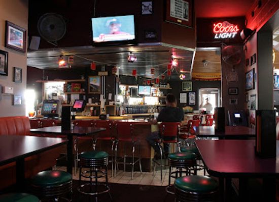 colorado/high-plains/bar/the-pioneer-bar