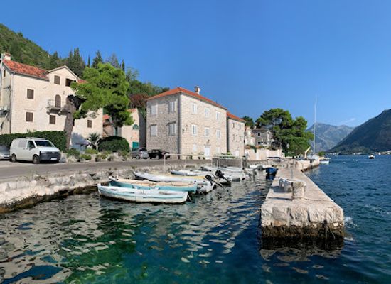 montenegro/perast/bar/konoba-otok-bronza