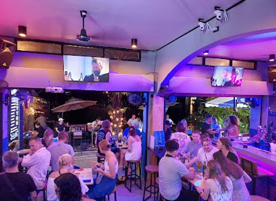 thailand/koh-phi-phi/bar/dojo-bar