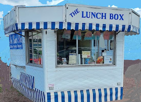 minnesota/gunflint-trail/bar/the-lunch-box
