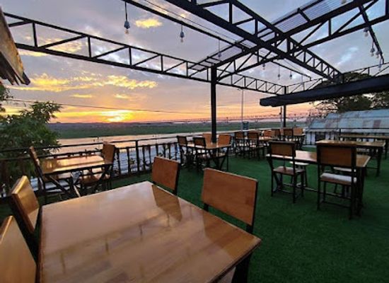 myanmar-burma/magway-region/bar/the-buzz-bbq-bar-restaurant