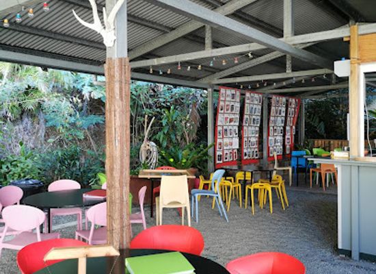 new-caledonia/ile-des-pins/bar/le-spot-bar-a-jeux