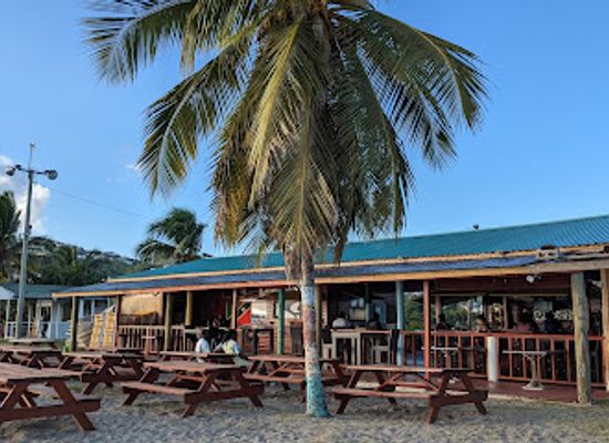 saint-kitts-and-nevis/south-frigate-bay-beach/bar/patsy-beach-bar-and-grill
