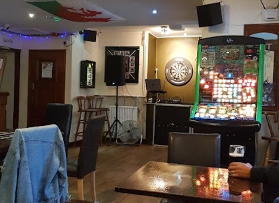 united-kingdom/caernarfonshire/bar/the-hole-in-the-wall