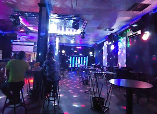 laos/vang-vieng-karst-landscape/bar/viva-pub