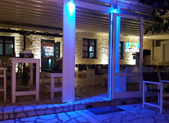 greece/ionian-islands/bar/precious-all-day-bar