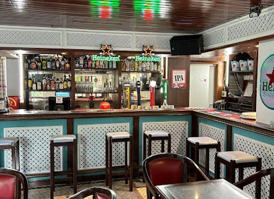 portugal/portimao/bar/the-best-pub-bar
