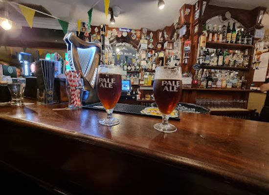 ireland/slea-head-drive/bar/john-benny-s-pub