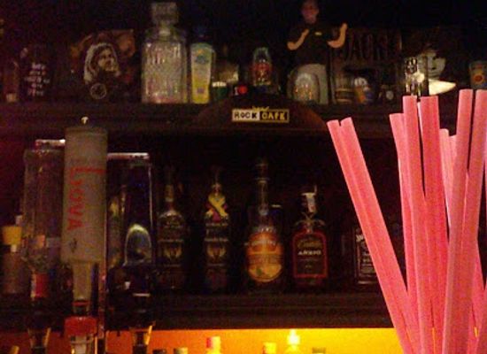 ecuador/ibarra/bar/rock-cafe-bar-restaurante