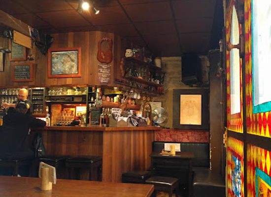 france/dijon/quartier-des-antiquaires/bar/l-antre-ii-mondes