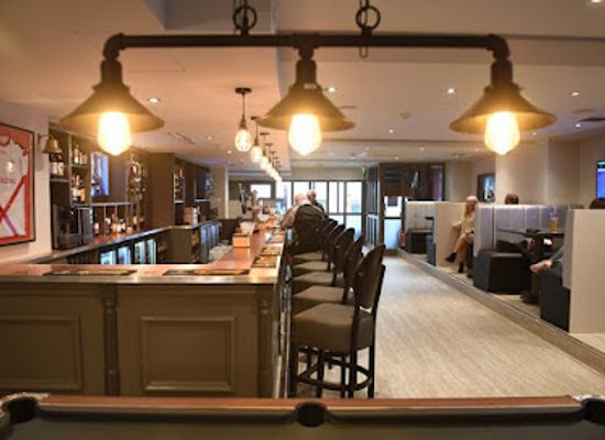 jersey/st-aubin/bar/st-aubins-sports-bar-randalls-pubs
