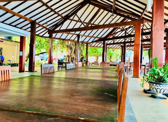 sri-lanka/trincomalee/bar/naval-institute