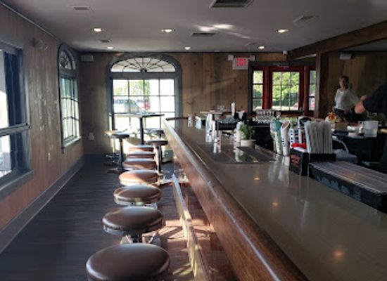 new-jersey/cape-may/bar/mayer-s-tavern