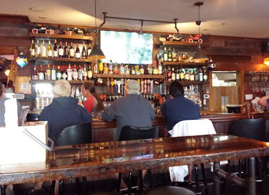 minnesota/mississippi-headwaters/bar/cozzie-s-tavern-grill