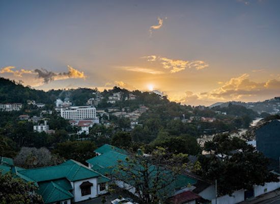 sri-lanka/knuckles-mountain-range/bar/slightly-chilled-lounge-bar-and-restaurant