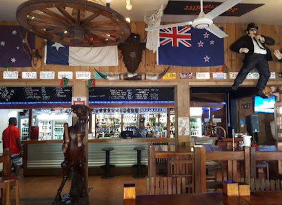 vanuatu/shefa/bar/war-horse-saloon