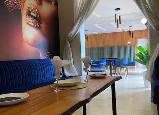 benin/comoe-national-park/bar/flow-lounge-restaurant