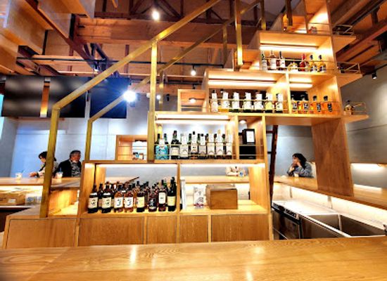 japan/hiroshima/miyajima-island/bar/gebura-sister