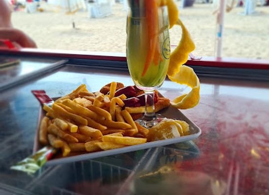 turkiye/kusadasi/bar/seaside-beach