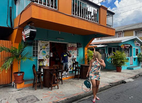 saint-lucia/anse-la-raye-quarter/bar/valelse-sports-bar-soup-kitchen