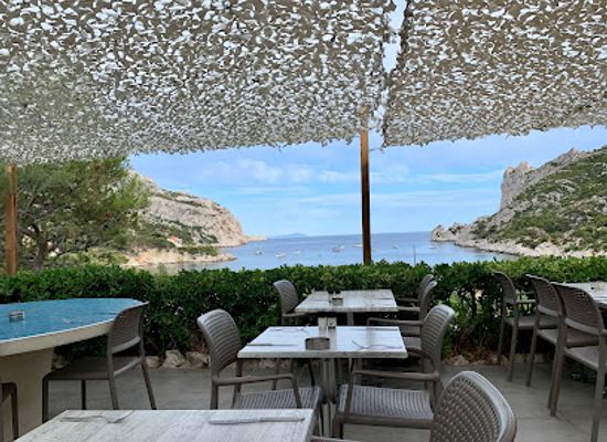 france/les-calanques-national-park/bar/sormiou-castle