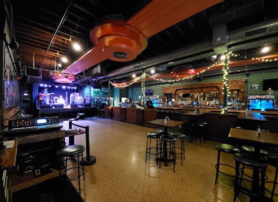 minnesota/minnesota-driftless-area/bar/turf-club