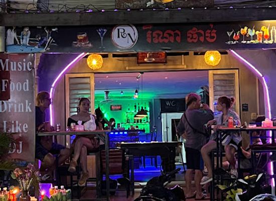 cambodia/kampot/bar/rina-pub