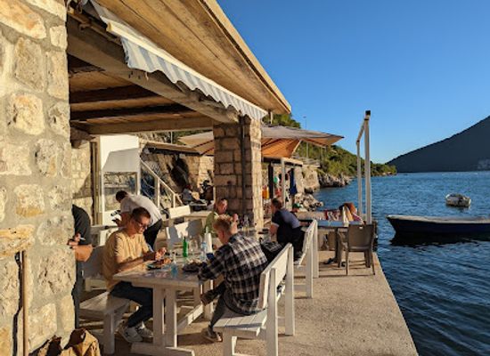 montenegro/perast/bar/mussles-and-oysters-farm-with-restaurant
